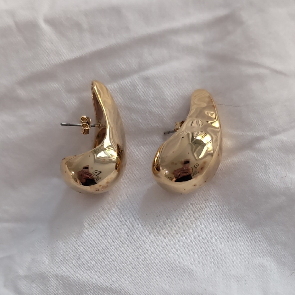 Sezane Gold Teardrop Earrings